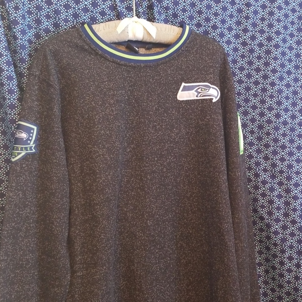 Official nfl Seahawks sweater size large